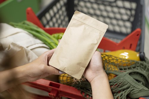 EXCEVAL™ is also used in coatings for paper-based food packaging, where it serves as a very thin, material-saving barrier layer. (Source: Image by freepik) 