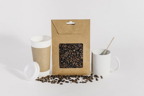 This thermoplastic starch-based, biodegradable and compostable biopolymer is ideal for packaging dry goods such as coffee, tea and pet food, as well as MAP food applications. (Source: Designed by freepik